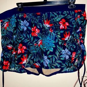 Swim skirt new without tag